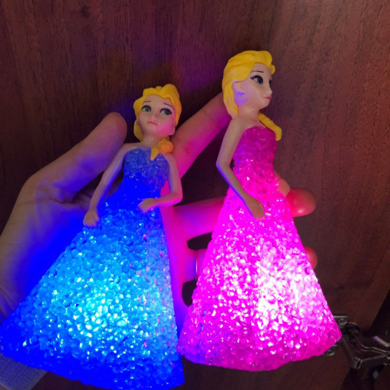 Mini personalizado Elsa Anna Sofia LED Luces coloridas Gradiente Cristal lámpara nocturna Princesa