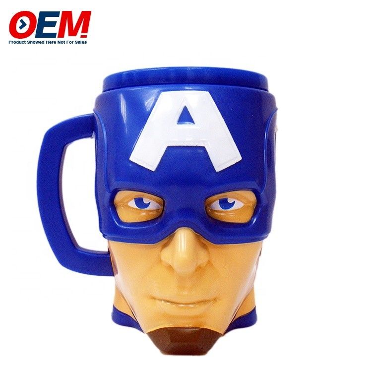 Fabrica OEM 3D Taza de taza de plástico Disni Taza proveedor personalizado figura de dibujos animados taza juguete