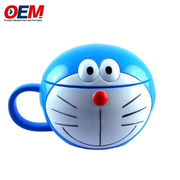 Fabrica OEM 3D Taza de taza de plástico Disni Taza proveedor personalizado figura de dibujos animados taza juguete