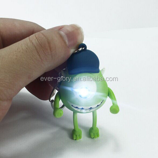 juguete de vinilo personalizado hacer 3D LED Cartoon Keychain Accesorios llavero de plástico para bolsos