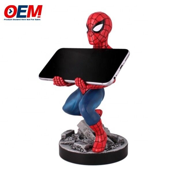 Spidman porta móviles hecha de escritorio oficina hogar juguete de escritorio OEM PVC porta móviles figura