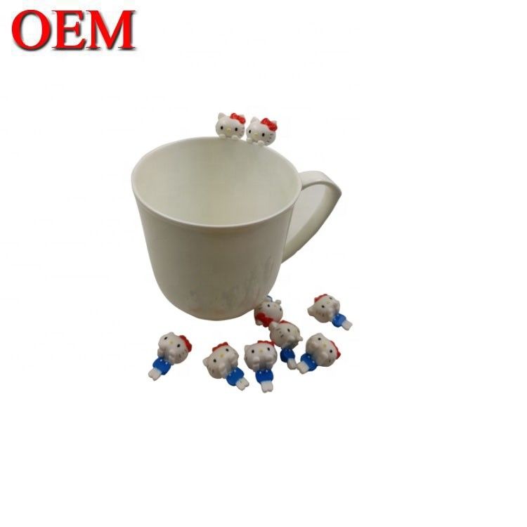 Fabricante de juguetes personalizados de figuras OEM personalizado gato gato Mini Cup dibujos animados de figuras de juguetes personalizado su propio diseño de juguete