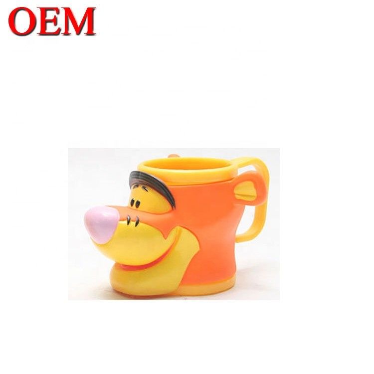 Alturas personalizadas Calidad ecológica Taza de hielo de figuras en 3D Cartoon Cute Toy Cream Mug