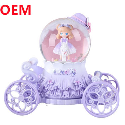 Polirresina personalizada Princesa ilumina el globo de agua Princesa globo de nieve con caja musical