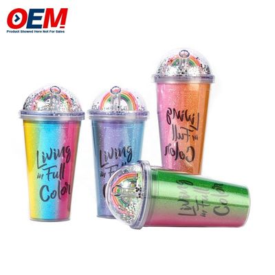 Taza personalizada de doble pared de PP con paja OEM Taza de plástico hecha taza de agua